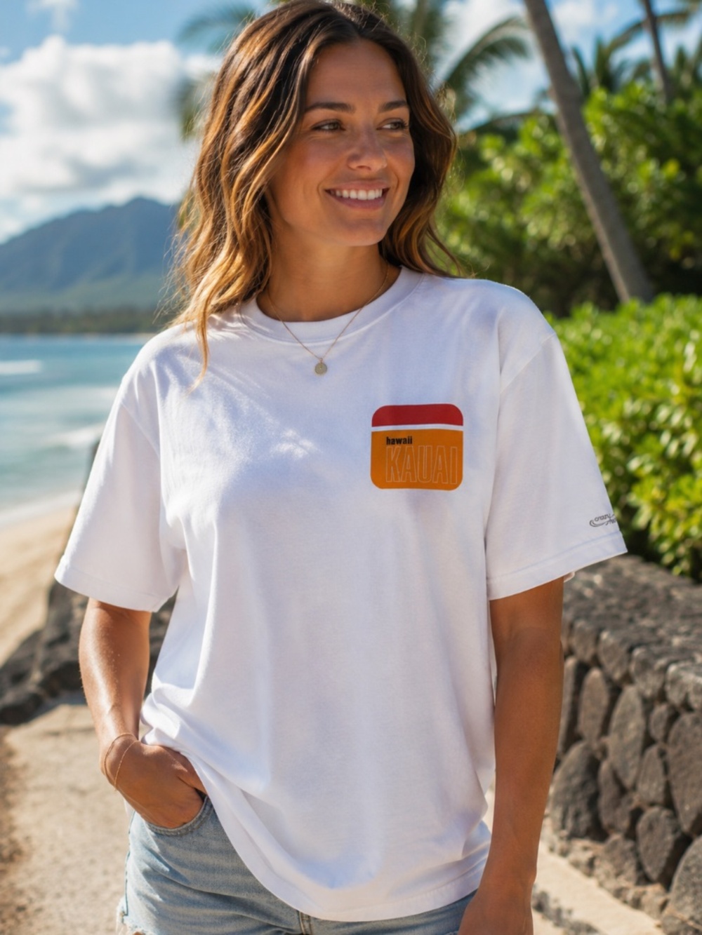 Crazy Shirts Hawaii Kauai Surf Graphic T-Shirt Women's Large White 100% Cotton
